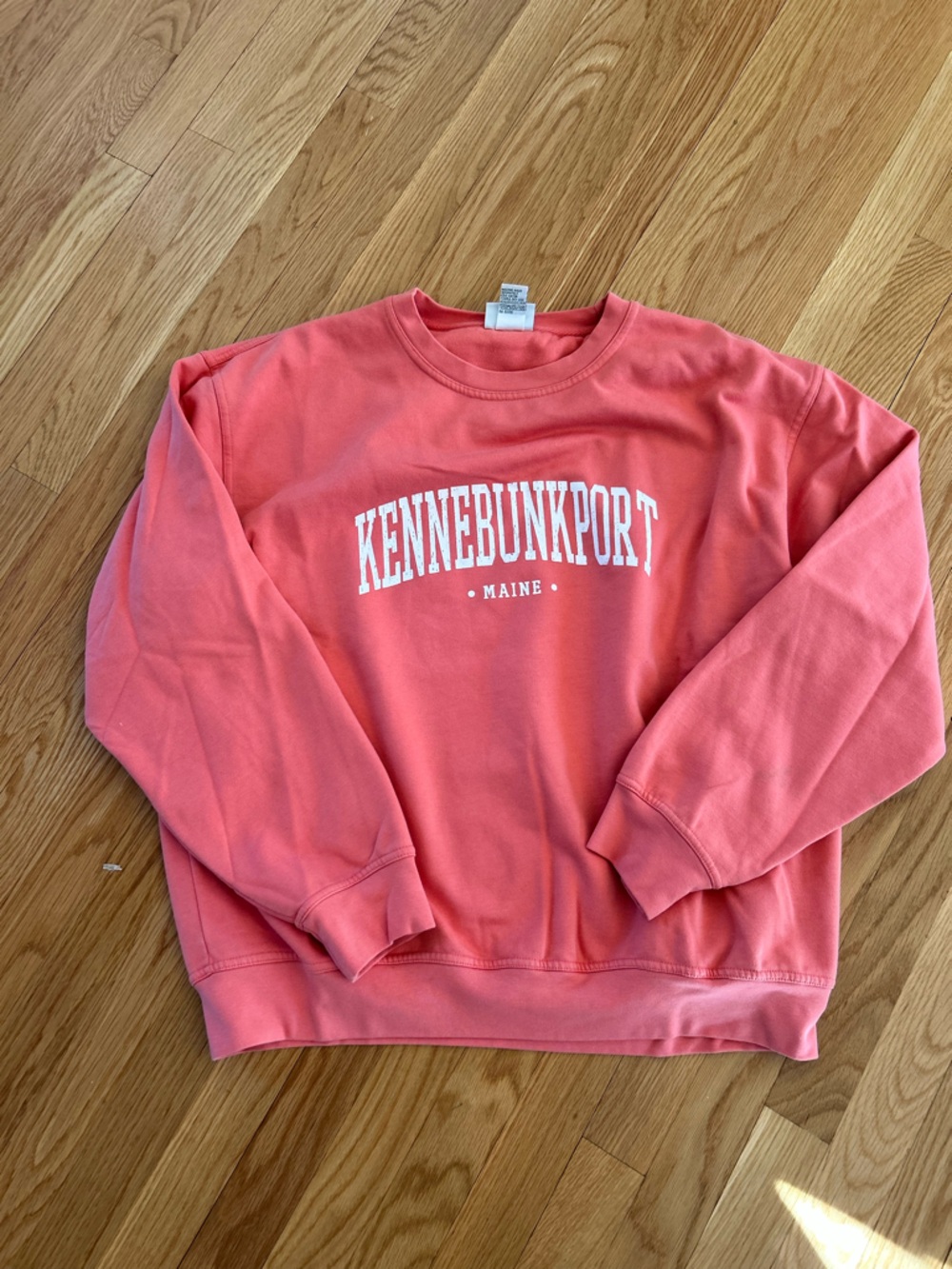 Kennebunkport Crewneck Sweatshirt in Coral Pink